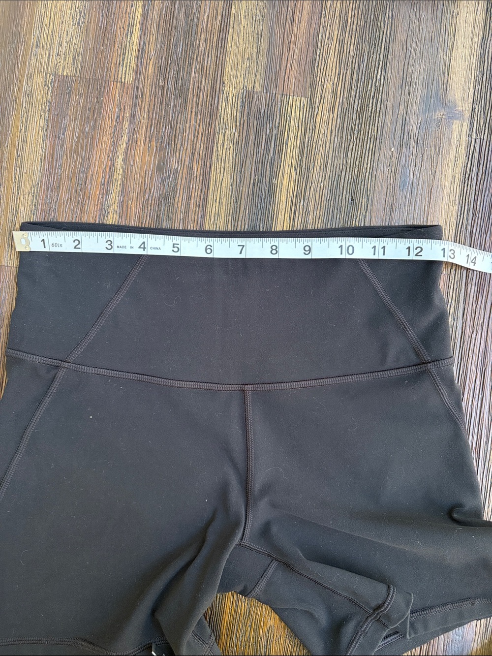 Athleta Transcend High Rise 5” Short Sz S - Picture 8 of 8